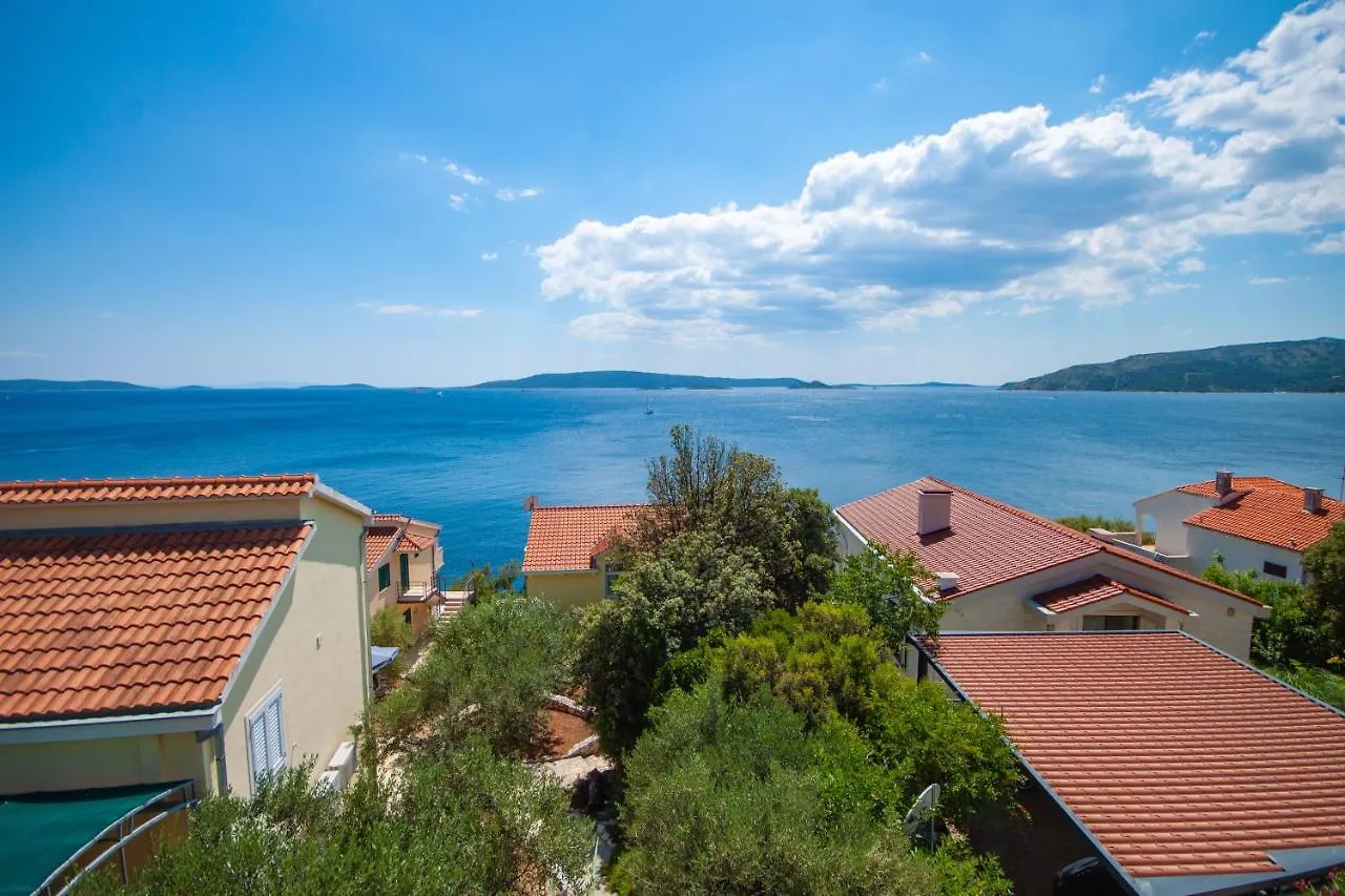 Apartment Marina Donji Okrug  Croatia