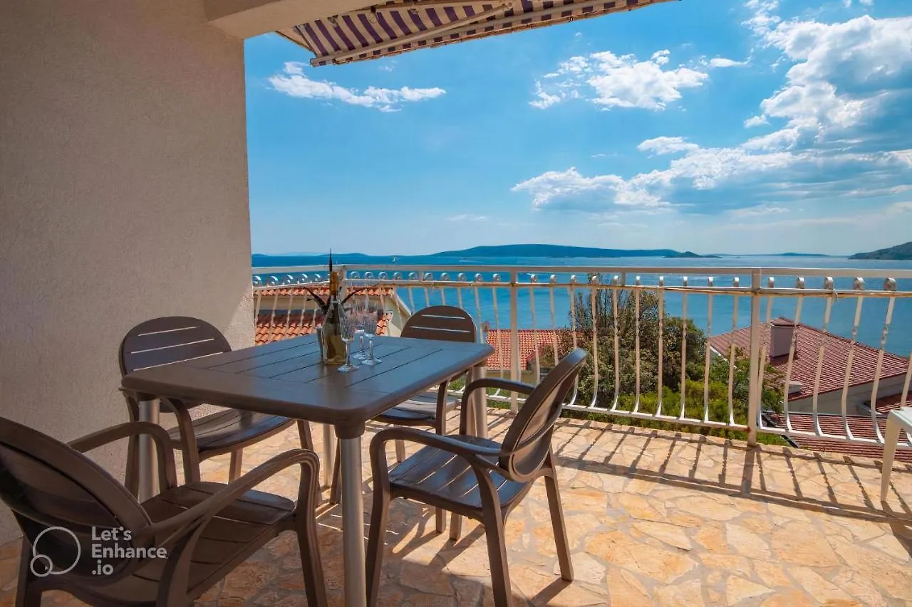Apartment Marina Donji Okrug